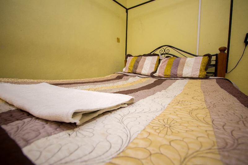 Three Ways Hotel Найваша Екстериор снимка